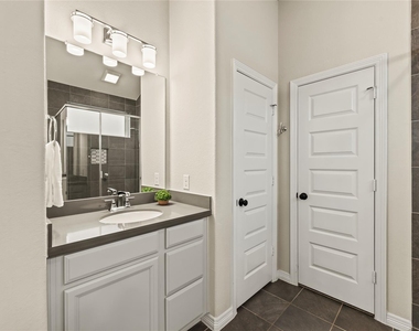 9019 Stanley Oak Drive - Photo Thumbnail 18