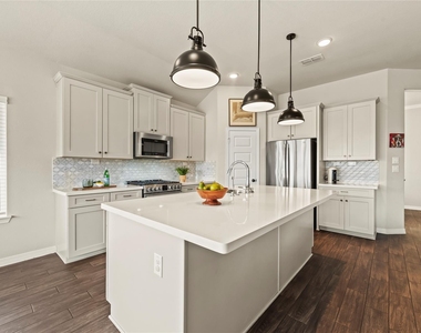 9019 Stanley Oak Drive - Photo Thumbnail 4