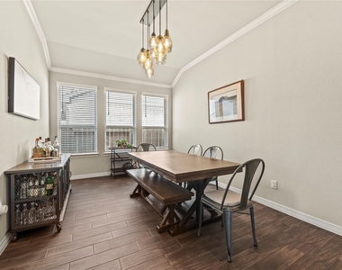 9019 Stanley Oak Drive - Photo Thumbnail 21