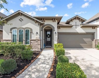 9019 Stanley Oak Drive - Photo Thumbnail 40