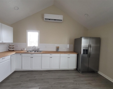238 Ladyfish Road - Photo Thumbnail 3