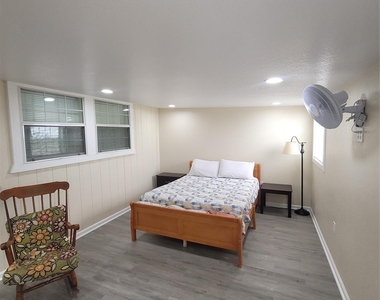 238 Ladyfish Road - Photo Thumbnail 8
