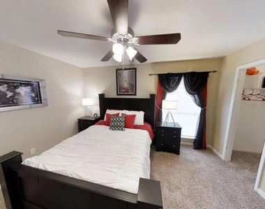 515 S Bender Avenue - Photo Thumbnail 5