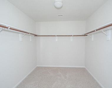 5827 Banyan Oak Court - Photo Thumbnail 19