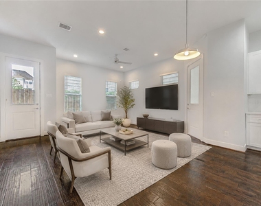 847 Rachel St - Photo Thumbnail 3