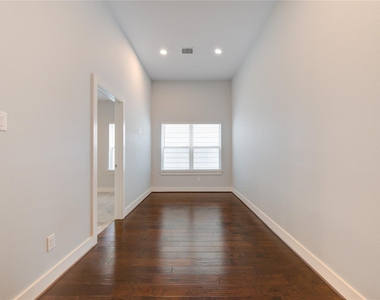 847 Rachel St - Photo Thumbnail 8