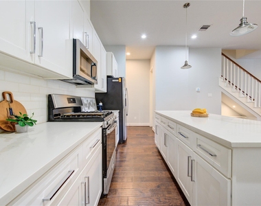 847 Rachel St - Photo Thumbnail 1