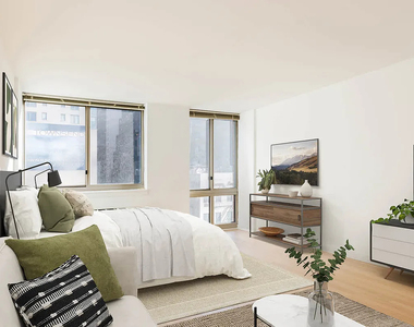 400 West 37th Street, Unit 10v - Photo Thumbnail 1