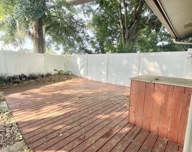 3025 Briarwood Lane - Photo Thumbnail 39