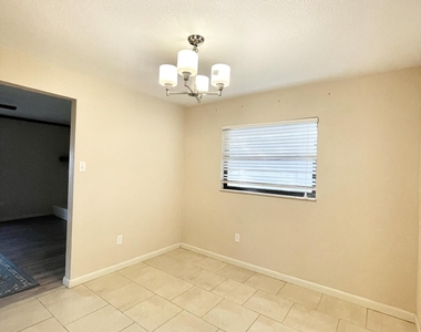 3025 Briarwood Lane - Photo Thumbnail 21