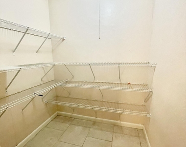 3025 Briarwood Lane - Photo Thumbnail 19