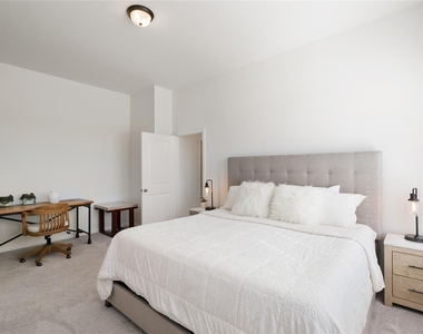 648 Silver Pear Court - Photo Thumbnail 2