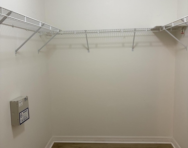 2361 White Sands Court Ne - Photo Thumbnail 10