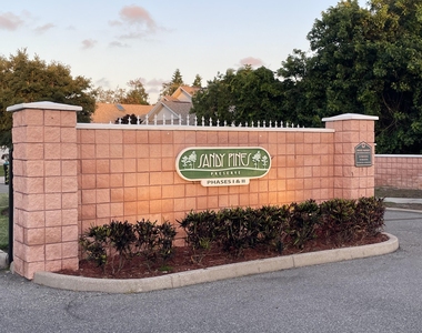 2361 White Sands Court Ne - Photo Thumbnail 4