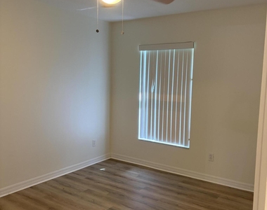 2361 White Sands Court Ne - Photo Thumbnail 14