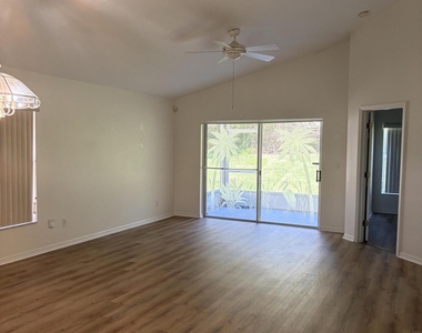 2361 White Sands Court Ne - Photo Thumbnail 7