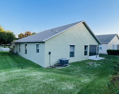 2361 White Sands Court Ne - Photo Thumbnail 3