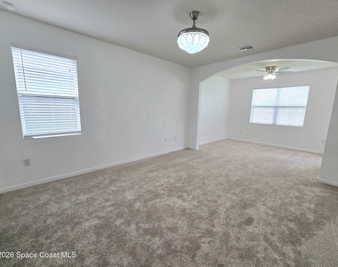 1723 Musgrass Circle - Photo Thumbnail 10