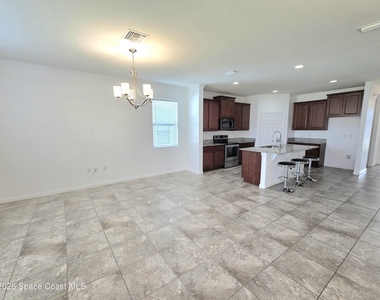 1723 Musgrass Circle - Photo Thumbnail 6