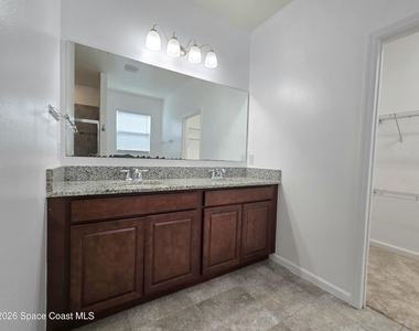 1723 Musgrass Circle - Photo Thumbnail 12