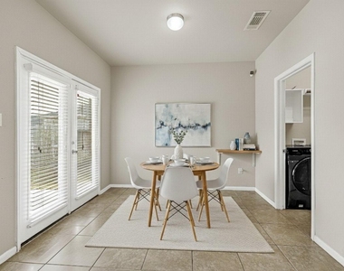 1933 Howth Avenue - Photo Thumbnail 5