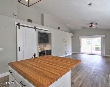 2906 Mondavi Drive - Photo Thumbnail 4