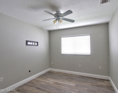2906 Mondavi Drive - Photo Thumbnail 12