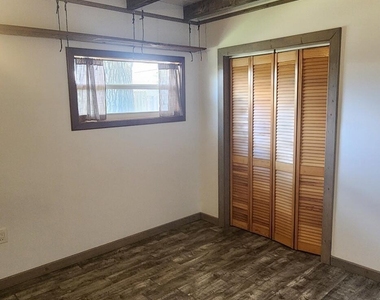 485 N Shore Drive - Photo Thumbnail 26