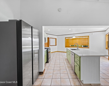485 N Shore Drive - Photo Thumbnail 27