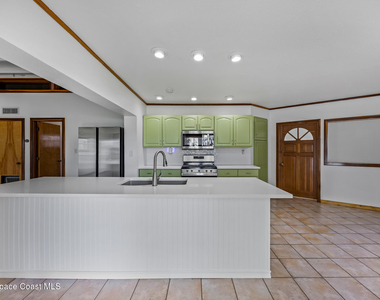 485 N Shore Drive - Photo Thumbnail 31