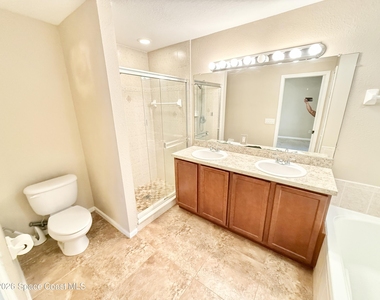 7968 Evelyn Court - Photo Thumbnail 11