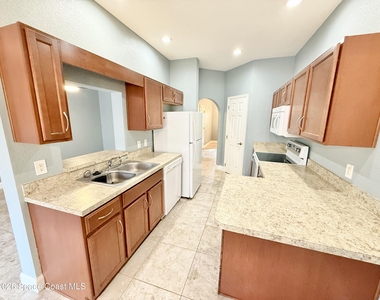 7968 Evelyn Court - Photo Thumbnail 3