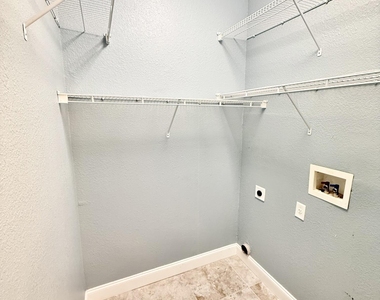 7968 Evelyn Court - Photo Thumbnail 6