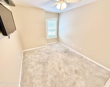 7968 Evelyn Court - Photo Thumbnail 16