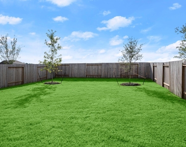 688 Amesbury - Photo Thumbnail 18