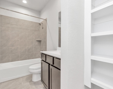 3020 Gunnersbury Drive - Photo Thumbnail 20