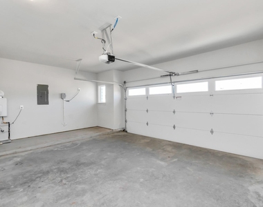 3020 Gunnersbury Drive - Photo Thumbnail 24