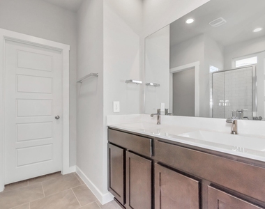 3020 Gunnersbury Drive - Photo Thumbnail 13