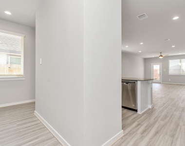 3020 Gunnersbury Drive - Photo Thumbnail 23