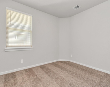 3020 Gunnersbury Drive - Photo Thumbnail 15