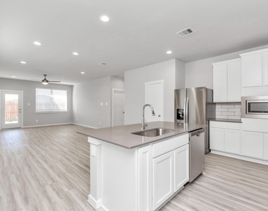 3020 Gunnersbury Drive - Photo Thumbnail 5
