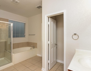 4807 Barboli - Photo Thumbnail 11