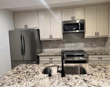 967 Memorial Village Drive - Photo Thumbnail 1