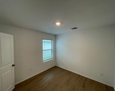 24134 Sundown View Lane - Photo Thumbnail 5