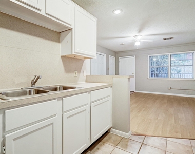 802 Stanford Street - Photo Thumbnail 1