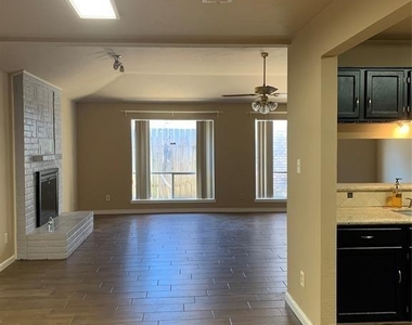16719 Sky Blue Lane - Photo Thumbnail 5