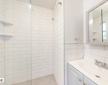 30 Charlton Street, Unit 2d - Photo Thumbnail 2
