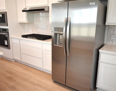 11218 Apricot Sulpher Drive - Photo Thumbnail 12