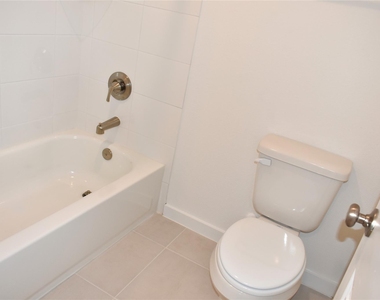 11218 Apricot Sulpher Drive - Photo Thumbnail 27
