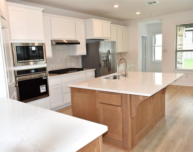 11218 Apricot Sulpher Drive - Photo Thumbnail 10